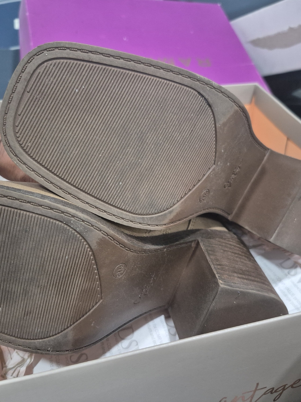 NWT Crown Vintage Tan Lace-Up Ankle Boots with Side Zipper - Picture 3 of 5